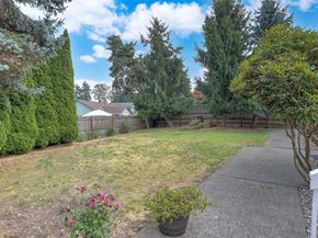 28108 28th Avenue S, Federal Way WA 98003