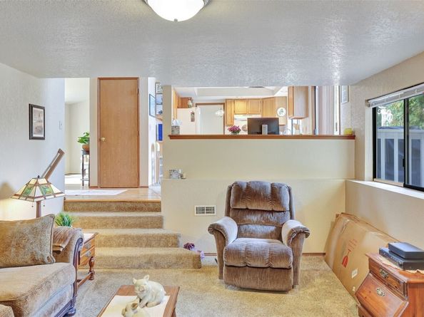 28108 28th Avenue S, Federal Way WA 98003