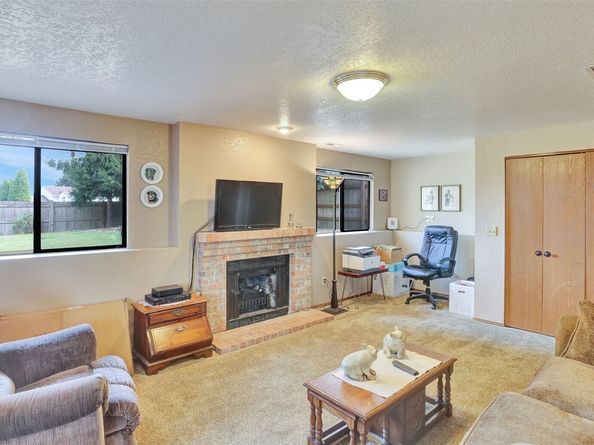 28108 28th Avenue S, Federal Way WA 98003