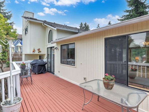 28108 28th Avenue S, Federal Way WA 98003