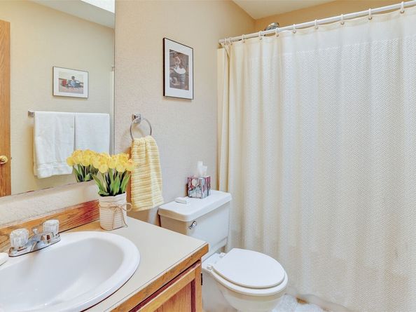28108 28th Avenue S, Federal Way WA 98003