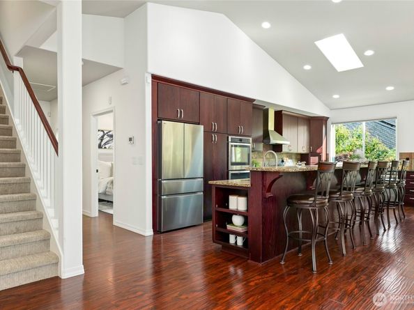 11752 82nd Avenue NE, Kirkland WA 98034