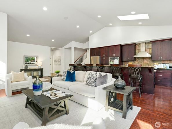 11752 82nd Avenue NE, Kirkland WA 98034