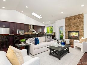 11752 82nd Avenue NE, Kirkland WA 98034