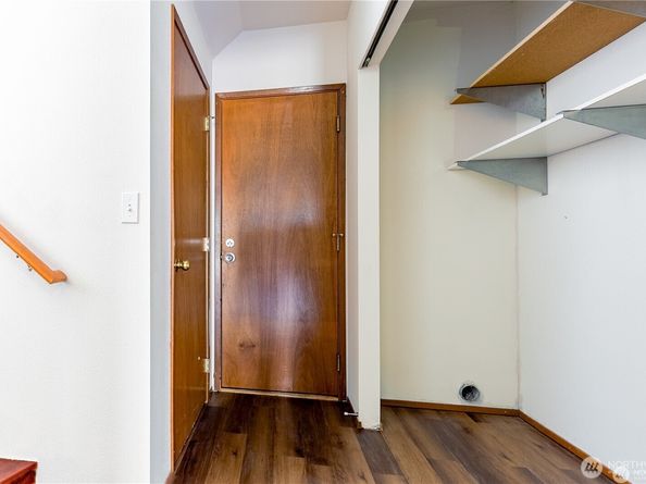 512 N 104th Street, Seattle WA 98133