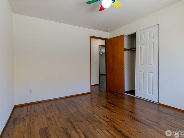 512 N 104th Street, Seattle WA 98133