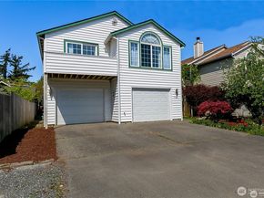 512 N 104th Street, Seattle WA 98133