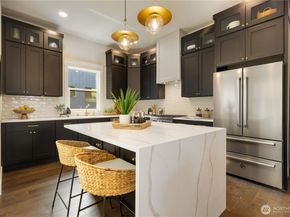 421 Malden Avenue E, Seattle WA 98112