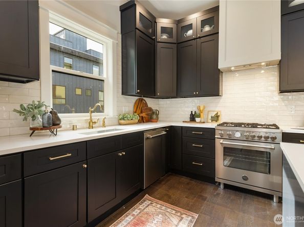 421 Malden Avenue E, Seattle WA 98112