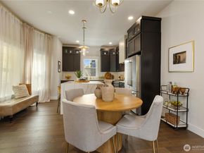 421 Malden Avenue E, Seattle WA 98112