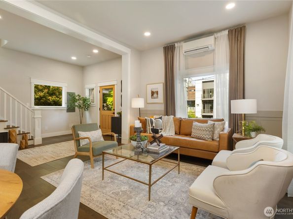 421 Malden Avenue E, Seattle WA 98112