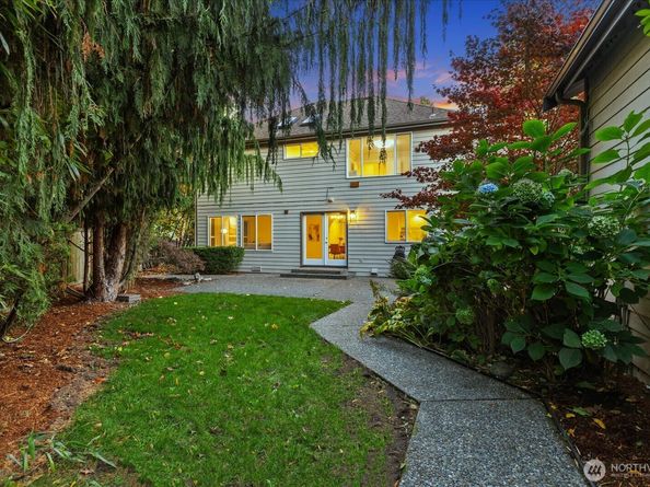 17312 Gravenstein Road, Bothell WA 98012