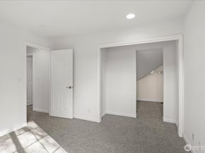 17312 Gravenstein Road, Bothell WA 98012