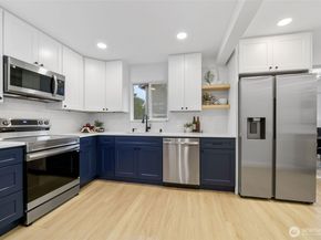 7004 16th Avenue SW, Seattle WA 98106