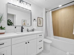 7004 16th Avenue SW, Seattle WA 98106