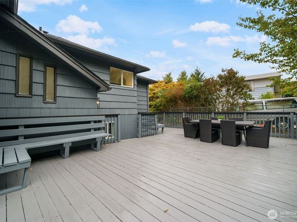 7004 16th Avenue SW, Seattle WA 98106
