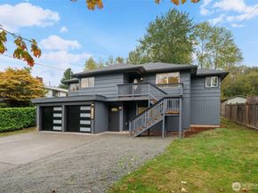 7004 16th Avenue SW, Seattle WA 98106