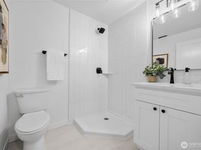 7004 16th Avenue SW, Seattle WA 98106