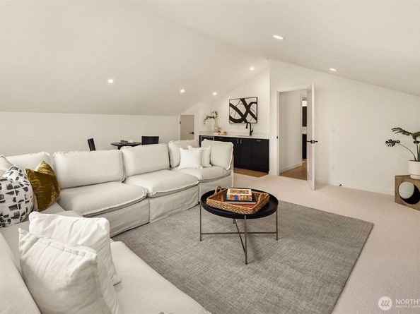 3003 NE 88th Street, Seattle WA 98115