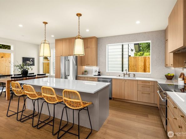 3003 NE 88th Street, Seattle WA 98115