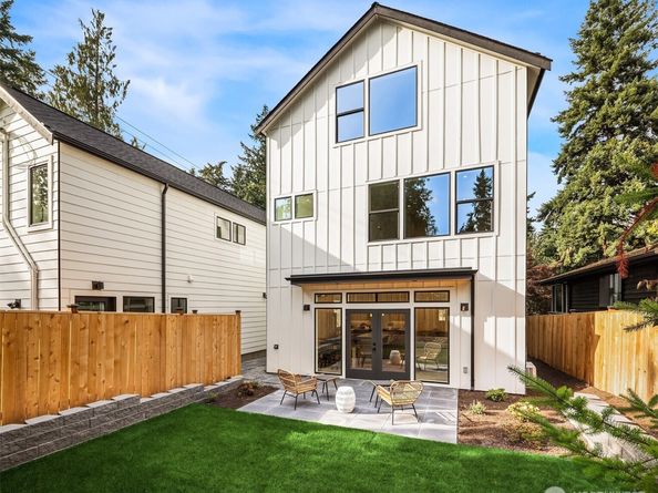 3003 NE 88th Street, Seattle WA 98115