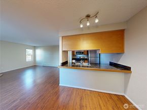 3233 NE 12th Street 301, Renton WA 98056
