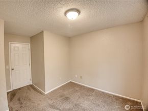3233 NE 12th Street 301, Renton WA 98056