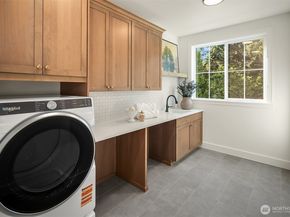 3740 172nd Avenue NE, Redmond WA 98052