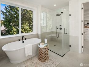 3740 172nd Avenue NE, Redmond WA 98052