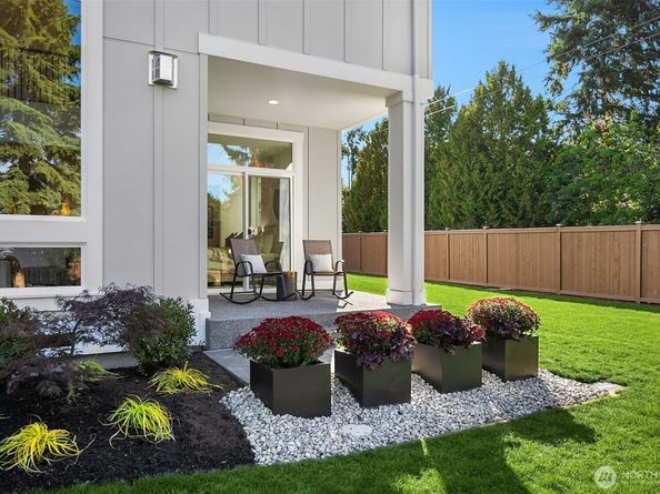 3740 172nd Avenue NE, Redmond WA 98052
