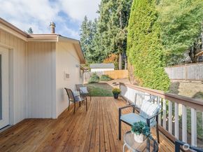 12244 NE 136th Place, Kirkland WA 98034