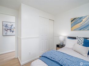 12244 NE 136th Place, Kirkland WA 98034