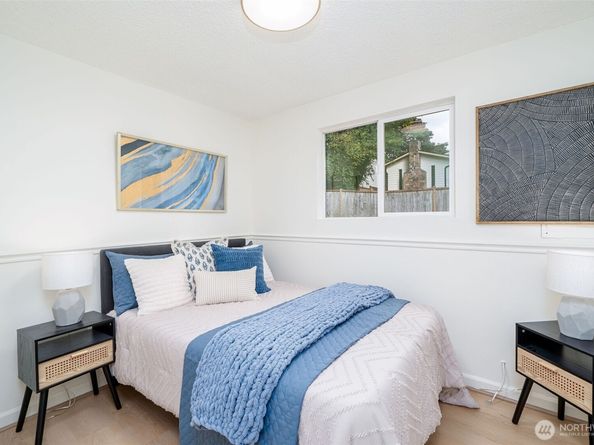 12244 NE 136th Place, Kirkland WA 98034
