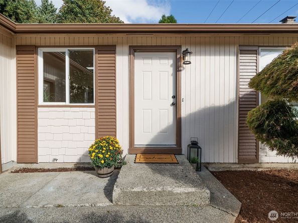 12244 NE 136th Place, Kirkland WA 98034