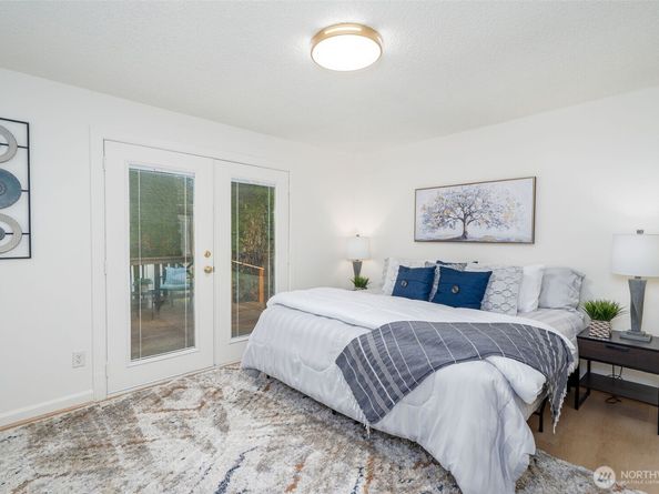 12244 NE 136th Place, Kirkland WA 98034