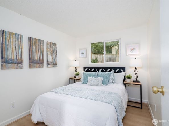 12244 NE 136th Place, Kirkland WA 98034