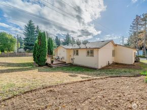 12244 NE 136th Place, Kirkland WA 98034