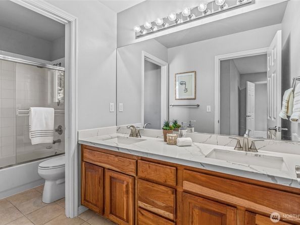 4952 160th Court SE, Bellevue WA 98006