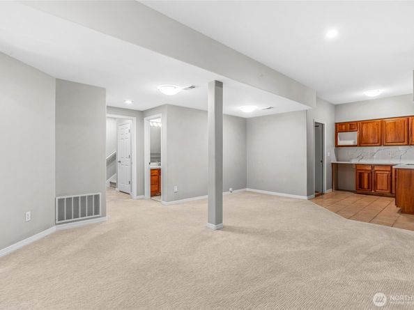 4952 160th Court SE, Bellevue WA 98006