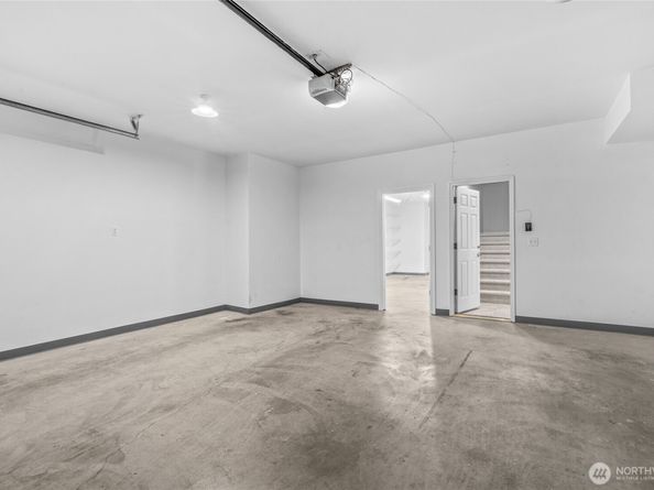 4952 160th Court SE, Bellevue WA 98006