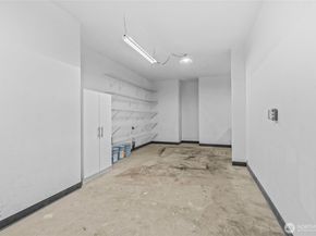 4952 160th Court SE, Bellevue WA 98006