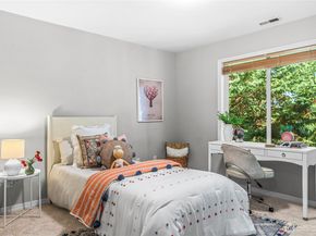 4952 160th Court SE, Bellevue WA 98006