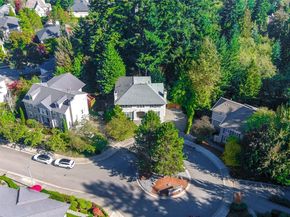 4952 160th Court SE, Bellevue WA 98006