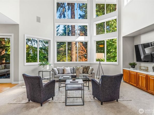 4952 160th Court SE, Bellevue WA 98006
