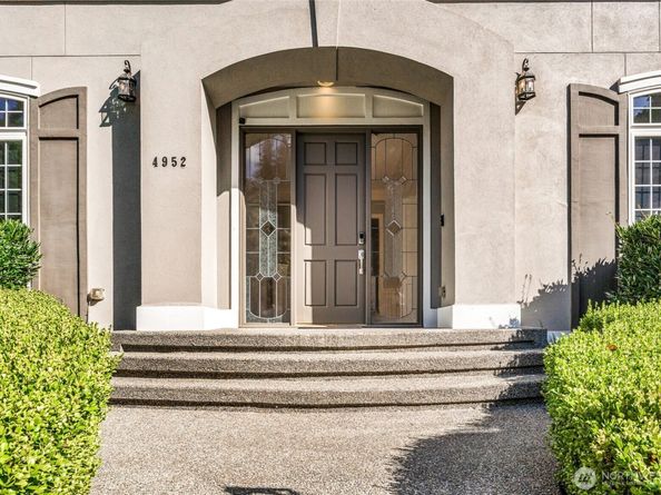 4952 160th Court SE, Bellevue WA 98006