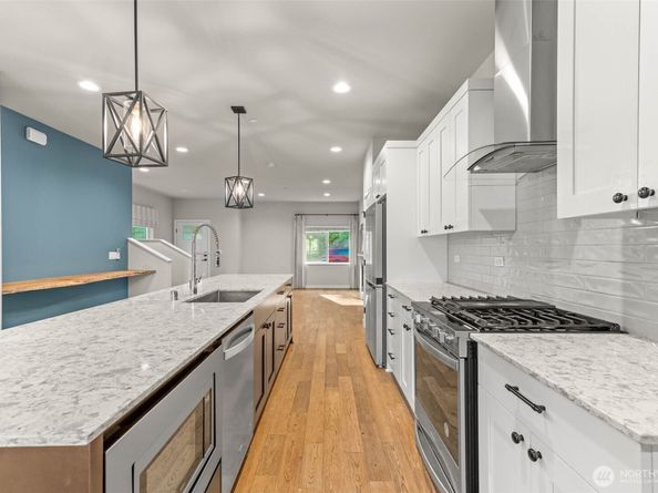 1002 Sunrise Place SW N4, Issaquah WA 98027