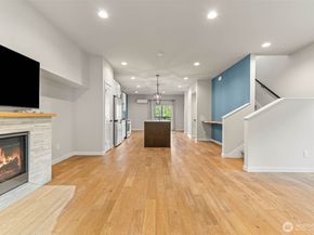 1002 Sunrise Place SW N4, Issaquah WA 98027
