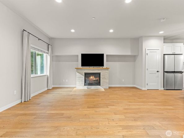 1002 Sunrise Place SW N4, Issaquah WA 98027