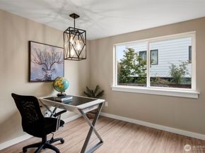 6709 Aurora Avenue N, Seattle WA 98103