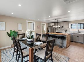 6709 Aurora Avenue N, Seattle WA 98103